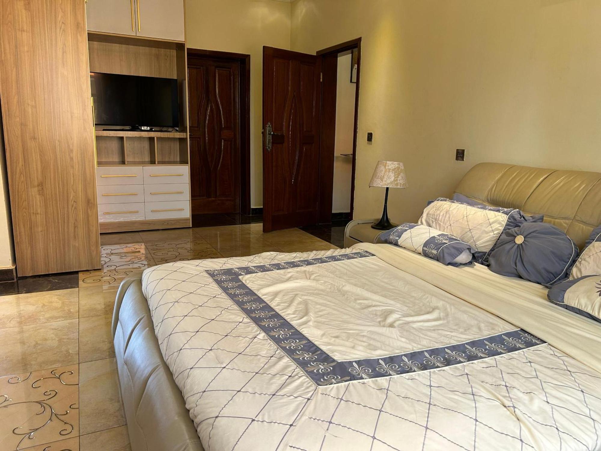 קיגאלי The Vibrant Lodge Gacuriro מראה חיצוני תמונה