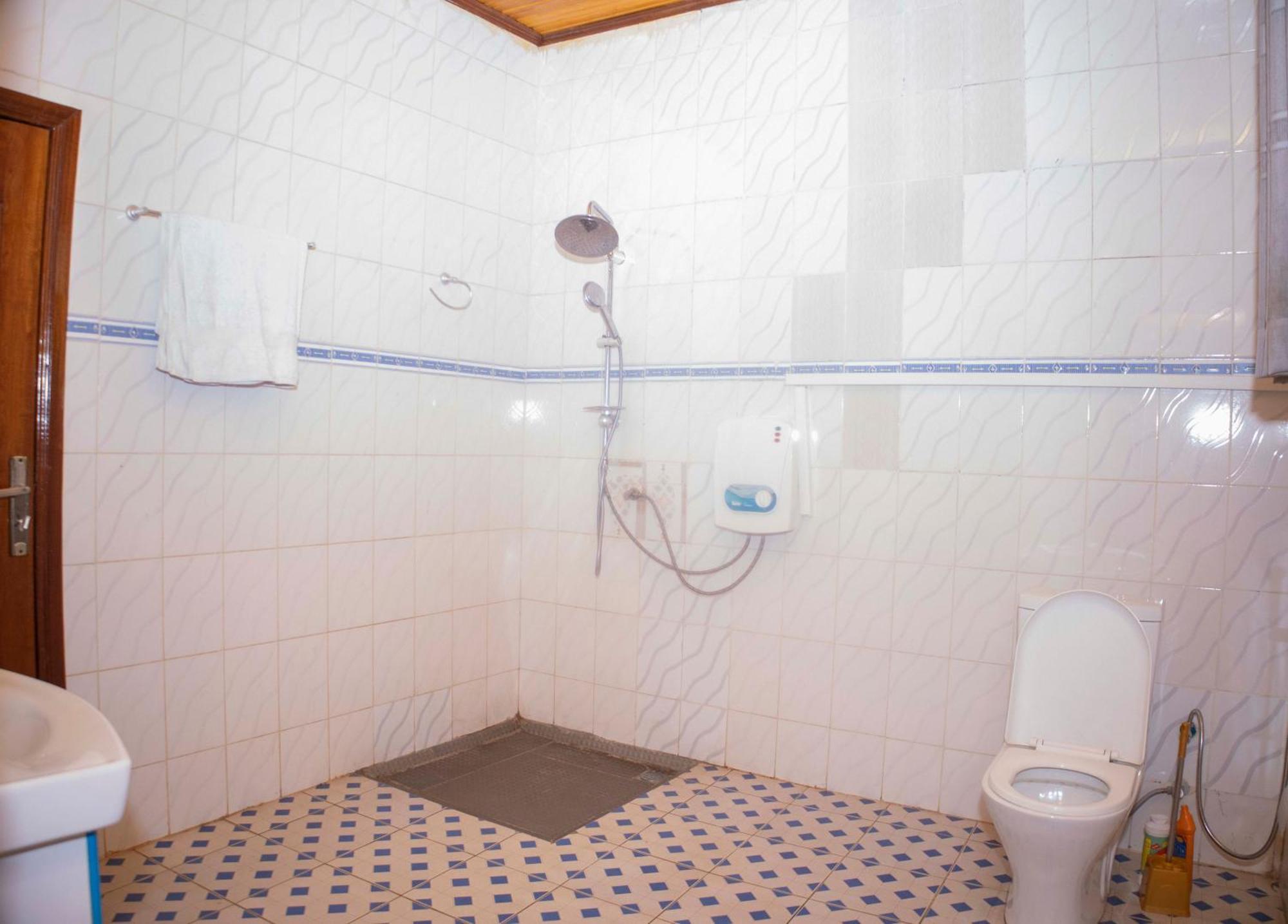 קיגאלי The Vibrant Lodge Gacuriro מראה חיצוני תמונה